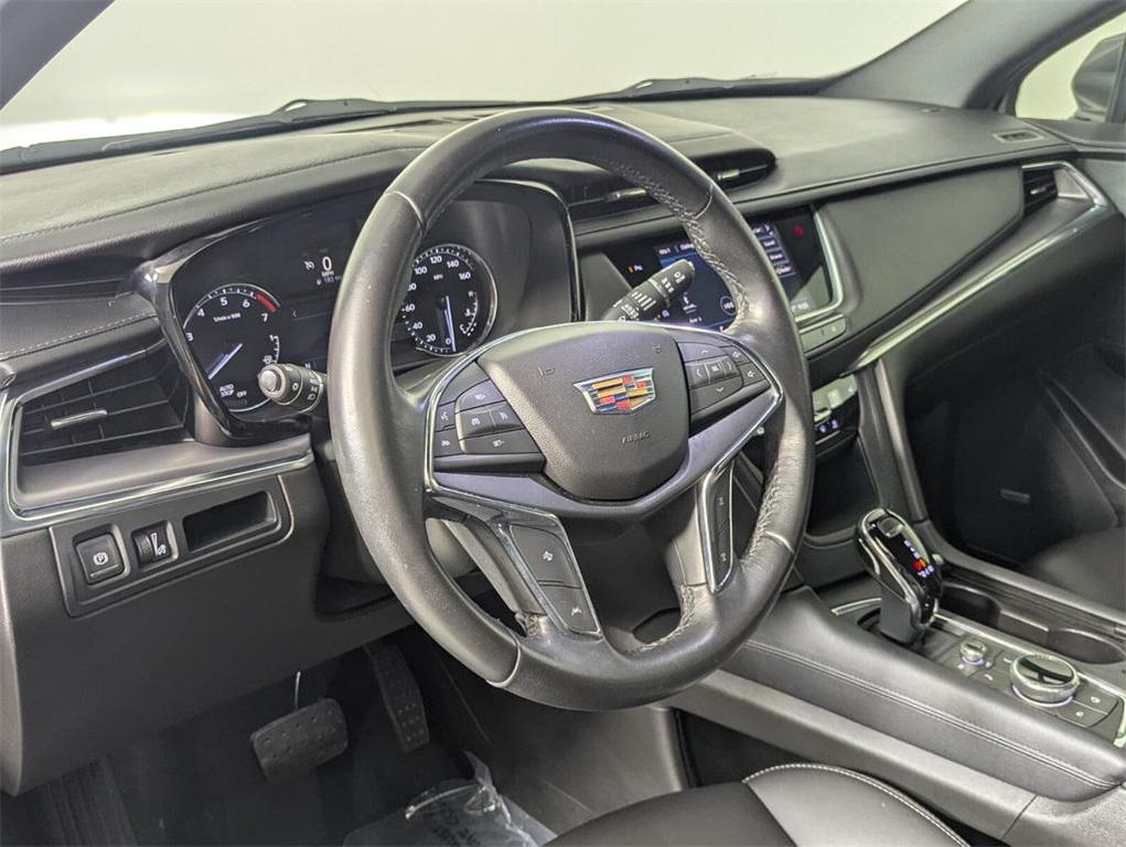 used 2021 Cadillac XT5 car, priced at $20,788