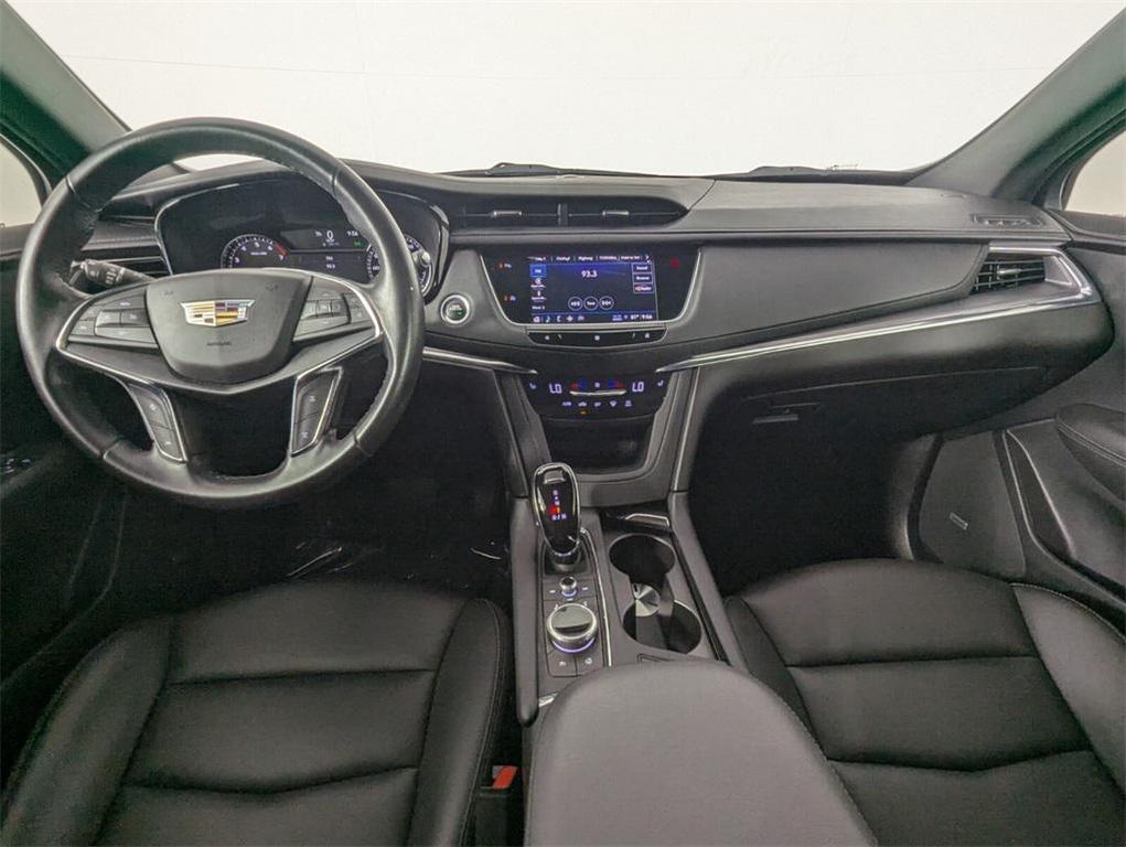 used 2021 Cadillac XT5 car, priced at $20,788