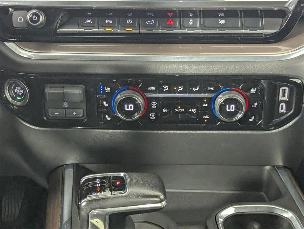 used 2022 Chevrolet Silverado 1500 car, priced at $38,688