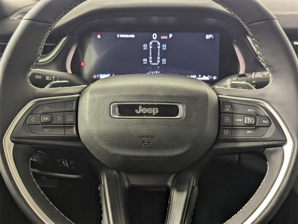 new 2025 Jeep Grand Cherokee L car, priced at $31,210
