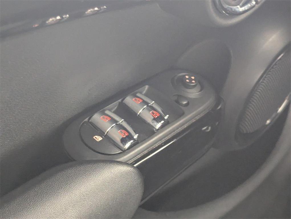 used 2019 MINI Hardtop car, priced at $16,688