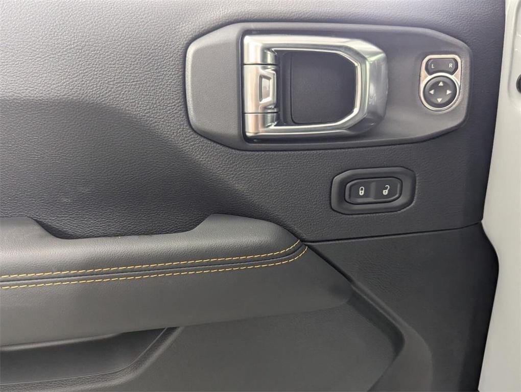 new 2025 Jeep Wrangler car, priced at $92,387