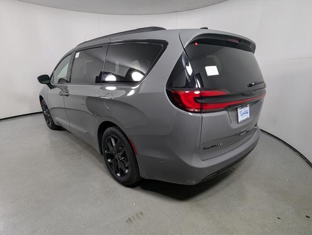 new 2025 Chrysler Pacifica car, priced at $45,092