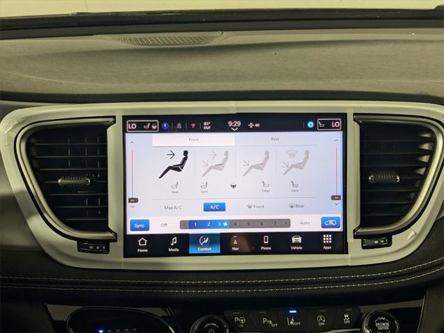 new 2025 Chrysler Pacifica car, priced at $45,092