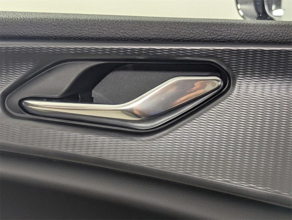 new 2025 Jeep Grand Cherokee car, priced at $39,955