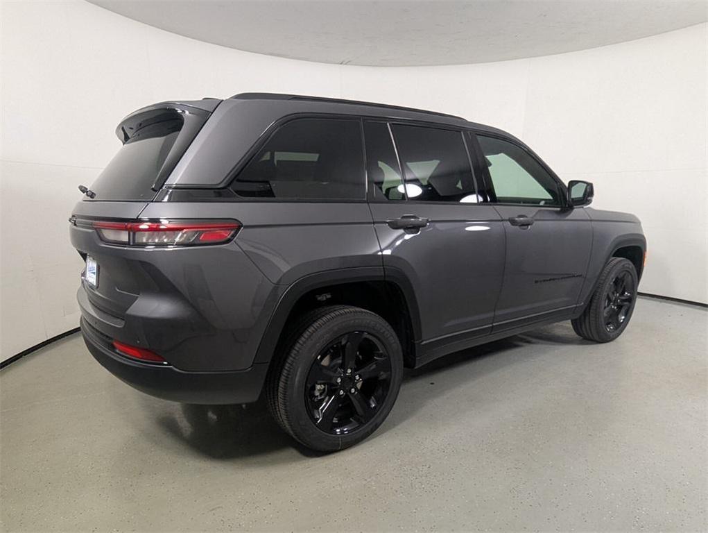 new 2025 Jeep Grand Cherokee car, priced at $39,955