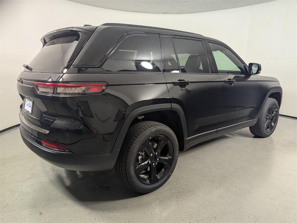 new 2025 Jeep Grand Cherokee car, priced at $35,941