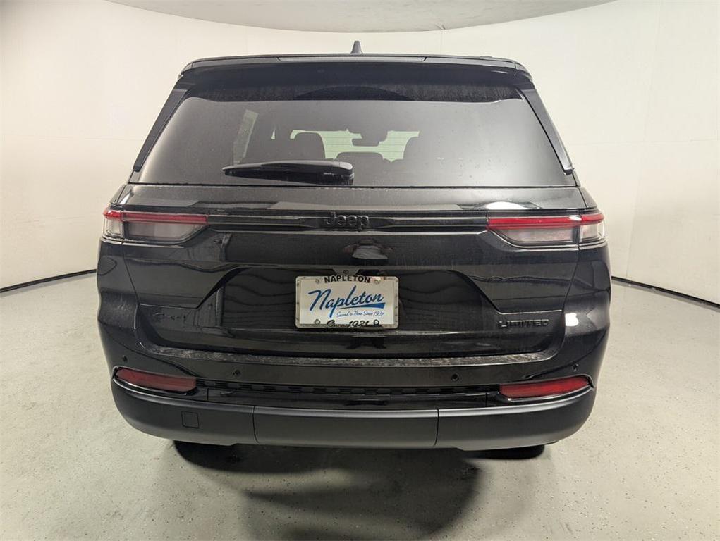 new 2025 Jeep Grand Cherokee car, priced at $35,941