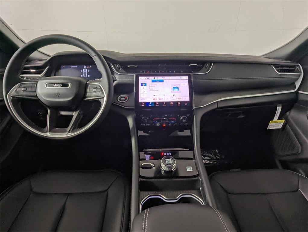 new 2025 Jeep Grand Cherokee car, priced at $35,941