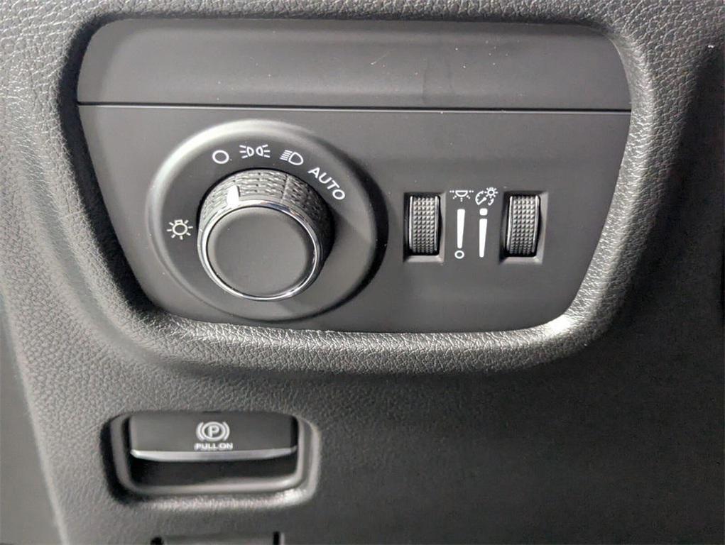 new 2025 Jeep Grand Cherokee L car, priced at $31,742