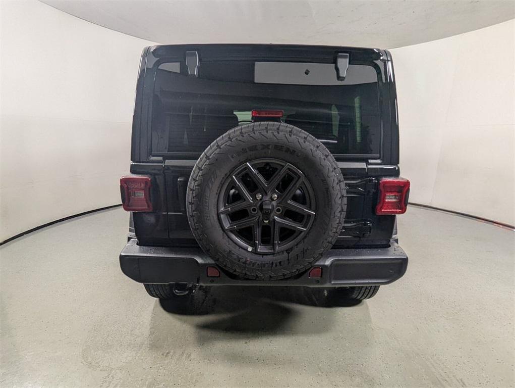 new 2025 Jeep Wrangler car, priced at $40,824
