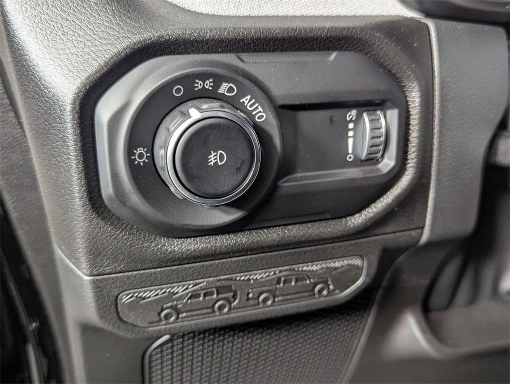 new 2025 Jeep Wrangler car, priced at $40,824