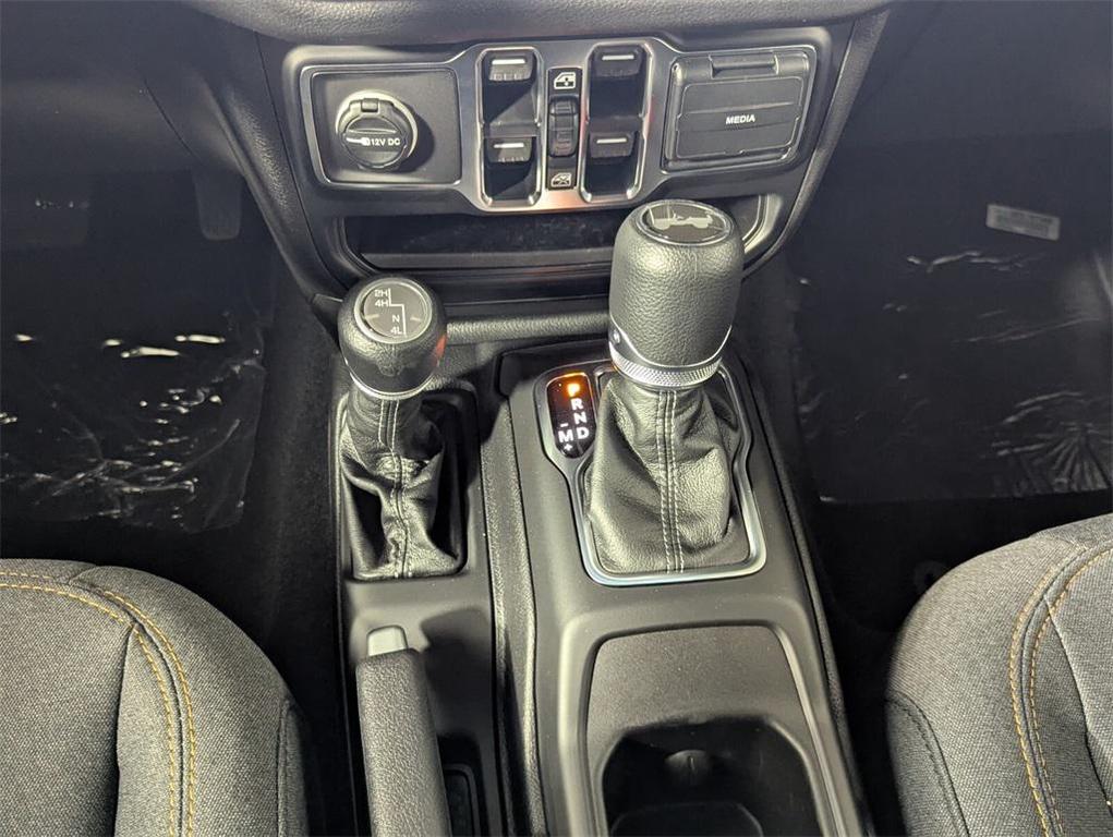 new 2025 Jeep Wrangler car, priced at $40,824