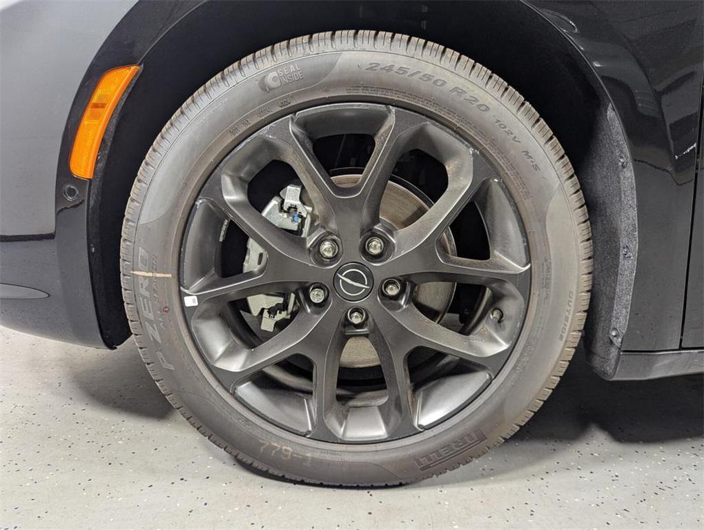 new 2025 Chrysler Pacifica car, priced at $39,587