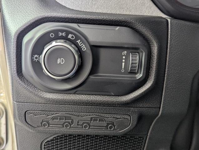 new 2025 Jeep Wrangler car, priced at $40,836