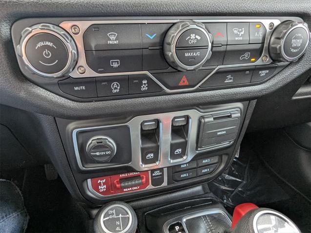 new 2025 Jeep Wrangler car, priced at $42,759