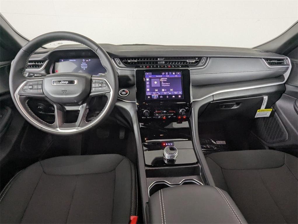 new 2025 Jeep Grand Cherokee L car, priced at $32,271