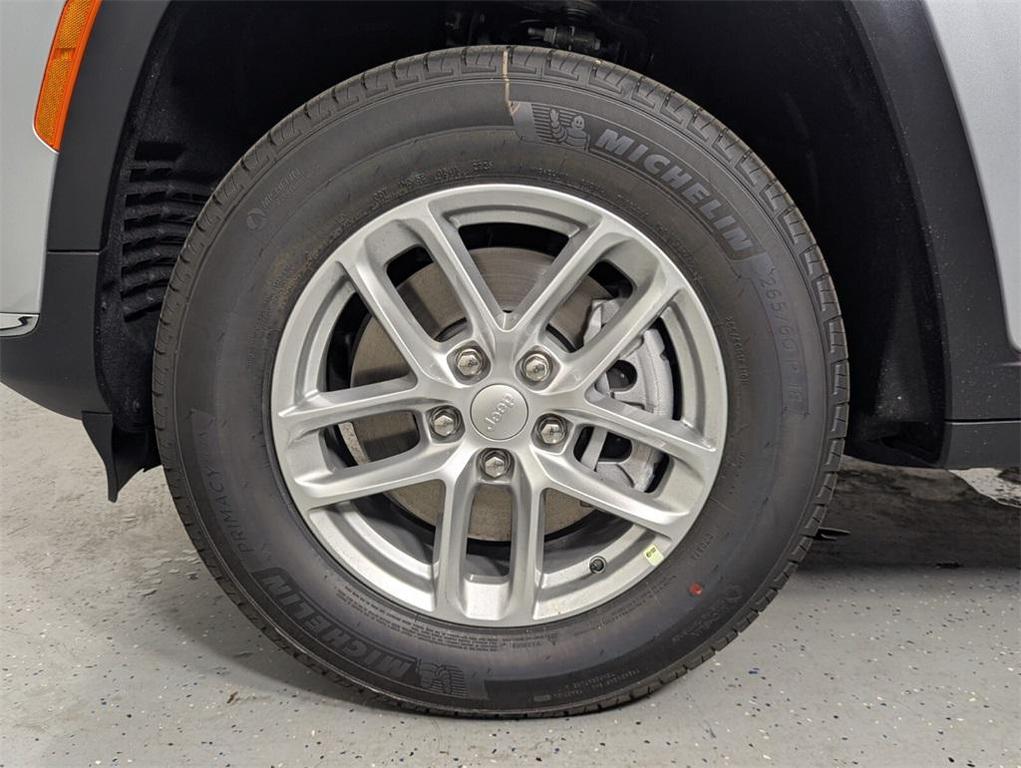 new 2025 Jeep Grand Cherokee L car, priced at $32,271