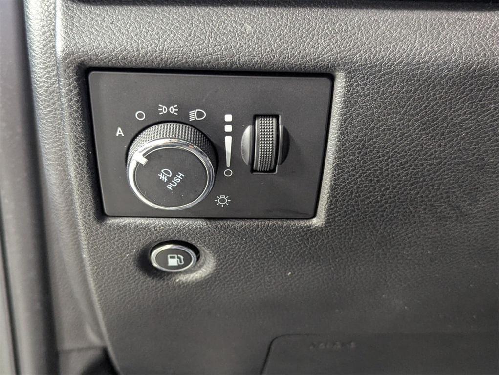 used 2021 Jeep Grand Cherokee car, priced at $19,788