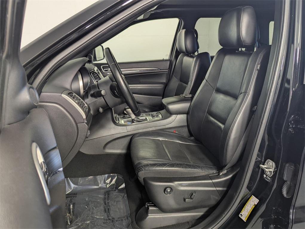 used 2021 Jeep Grand Cherokee car, priced at $19,788