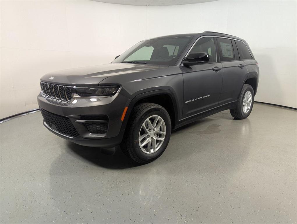 new 2025 Jeep Grand Cherokee car, priced at $30,620