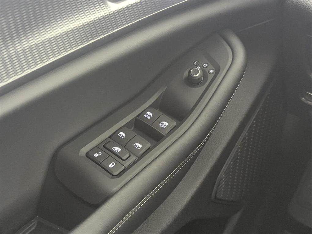 new 2025 Jeep Grand Cherokee car, priced at $30,620