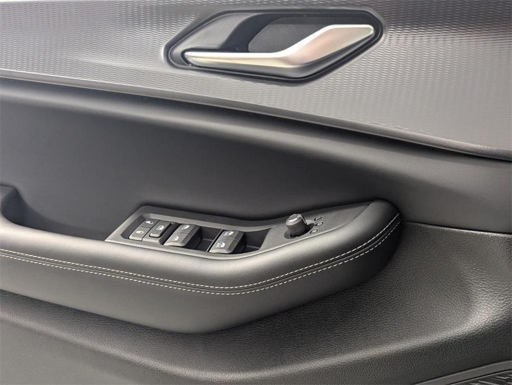 new 2025 Jeep Grand Cherokee car, priced at $30,620