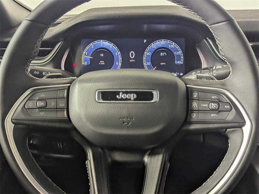 new 2025 Jeep Grand Cherokee car, priced at $34,560