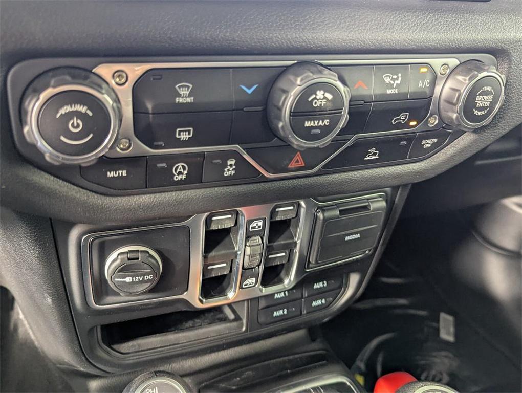 new 2025 Jeep Gladiator car, priced at $42,767