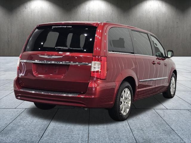 used 2014 Chrysler Town & Country car, priced at $9,193