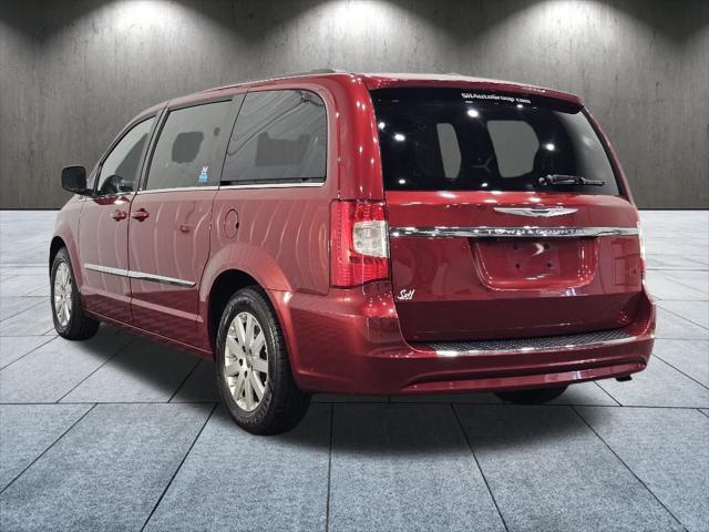 used 2014 Chrysler Town & Country car, priced at $9,193