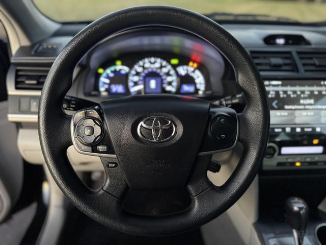 used 2014 Toyota Camry Hybrid car, priced at $12,521