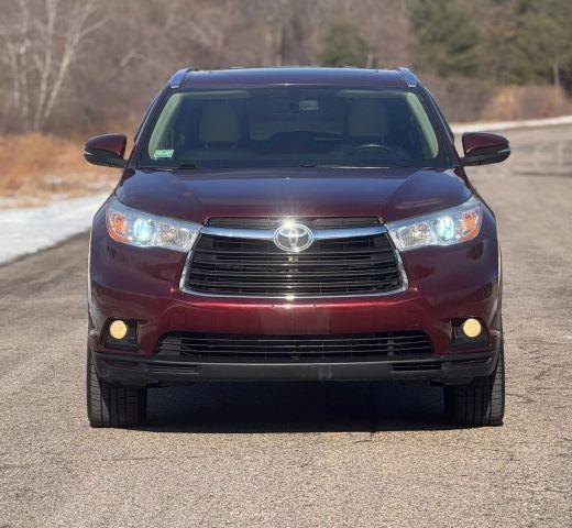 used 2014 Toyota Highlander car, priced at $14,595