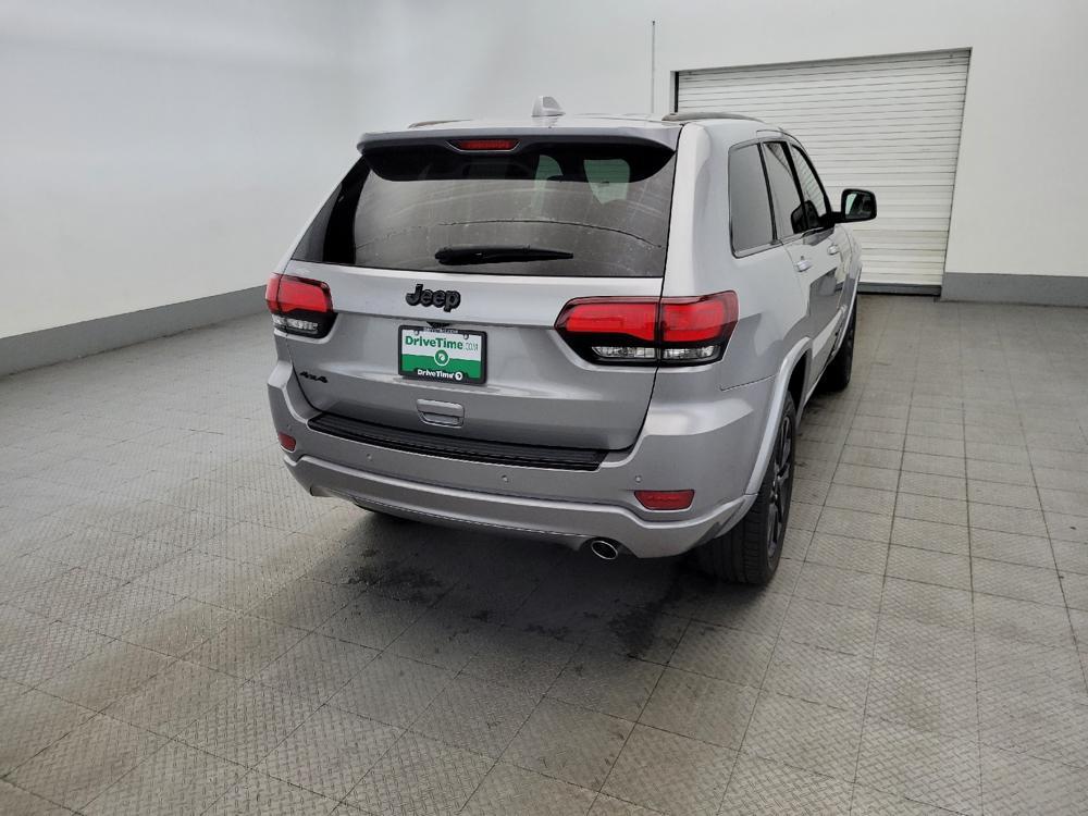 used 2018 Jeep Grand Cherokee car, priced at $18,395