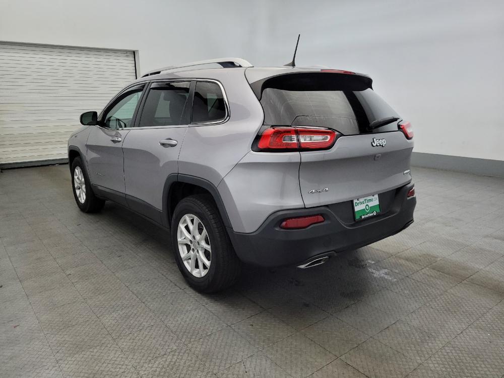 used 2018 Jeep Cherokee car, priced at $16,295