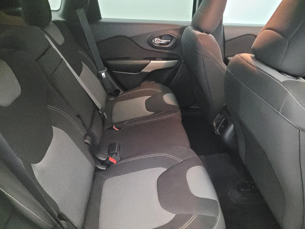 used 2018 Jeep Cherokee car, priced at $16,295