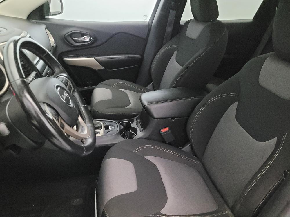 used 2018 Jeep Cherokee car, priced at $16,295