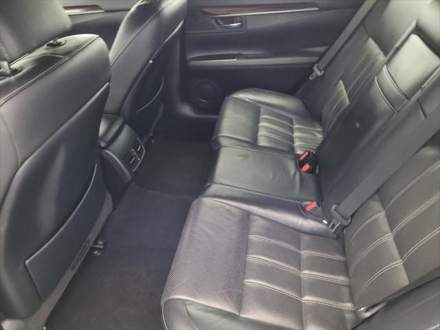 used 2017 Lexus ES 300h car, priced at $24,495