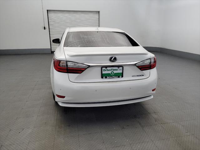 used 2017 Lexus ES 300h car, priced at $24,495