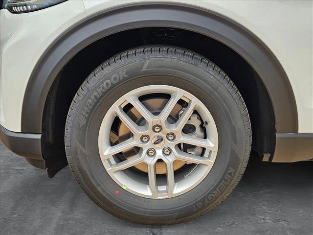 new 2025 Ford Explorer car, priced at $39,985