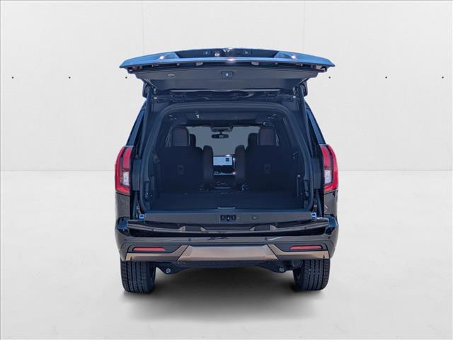 new 2025 Ford Expedition car, priced at $81,170