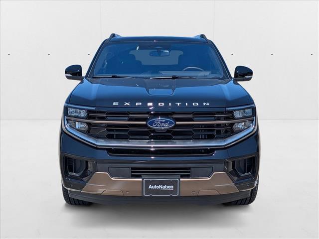 new 2025 Ford Expedition car, priced at $81,170