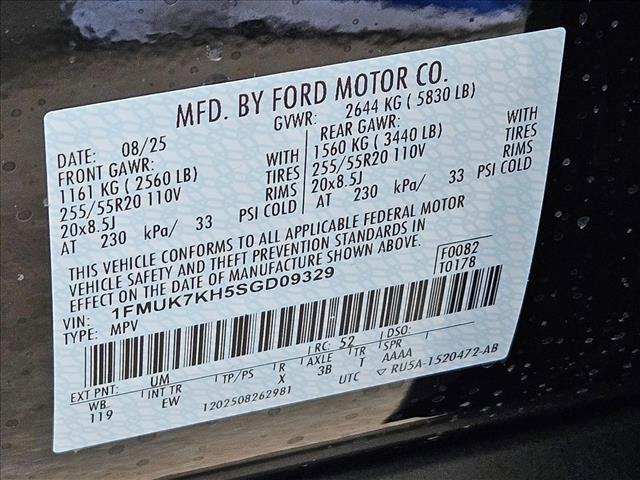 new 2025 Ford Explorer car, priced at $41,975