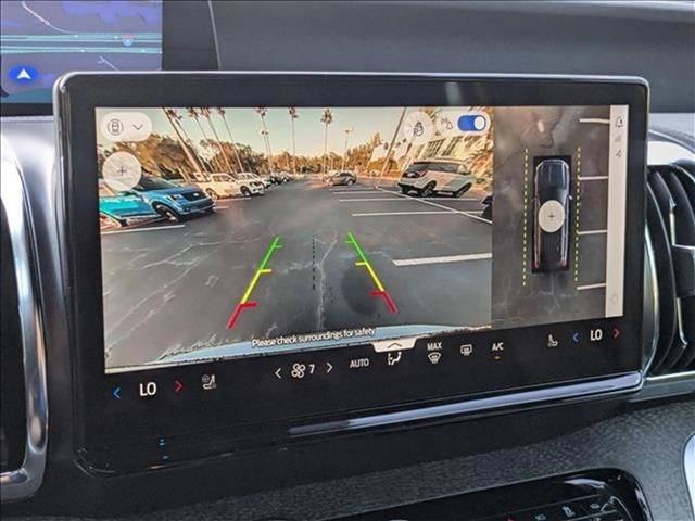 new 2025 Ford Expedition car, priced at $79,020