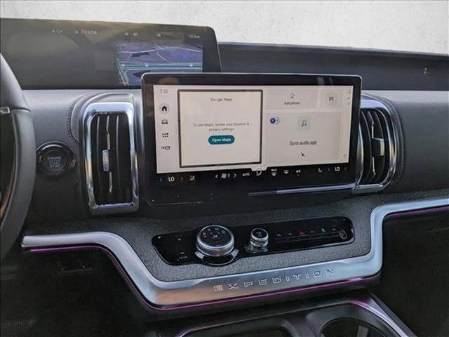 new 2025 Ford Expedition car, priced at $79,020