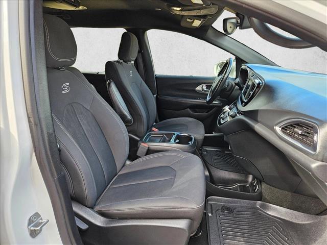 used 2019 Chrysler Pacifica car, priced at $14,985