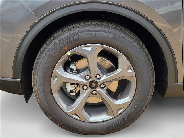 new 2025 Ford Escape car, priced at $25,200