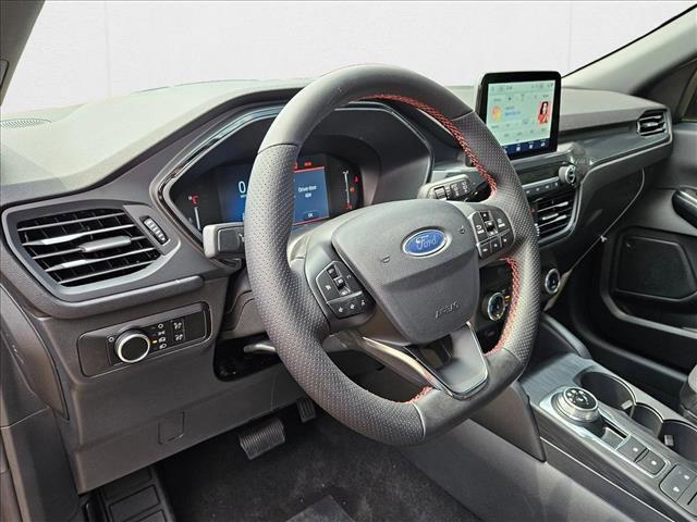 new 2025 Ford Escape car, priced at $25,200