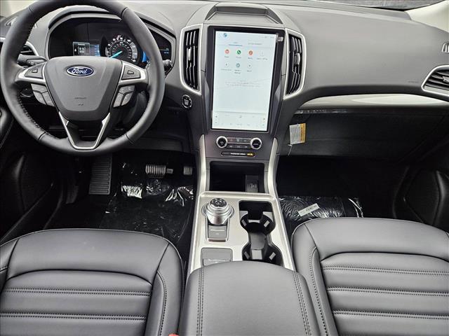 new 2024 Ford Edge car, priced at $32,633