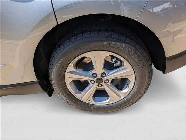 new 2024 Ford Edge car, priced at $30,550